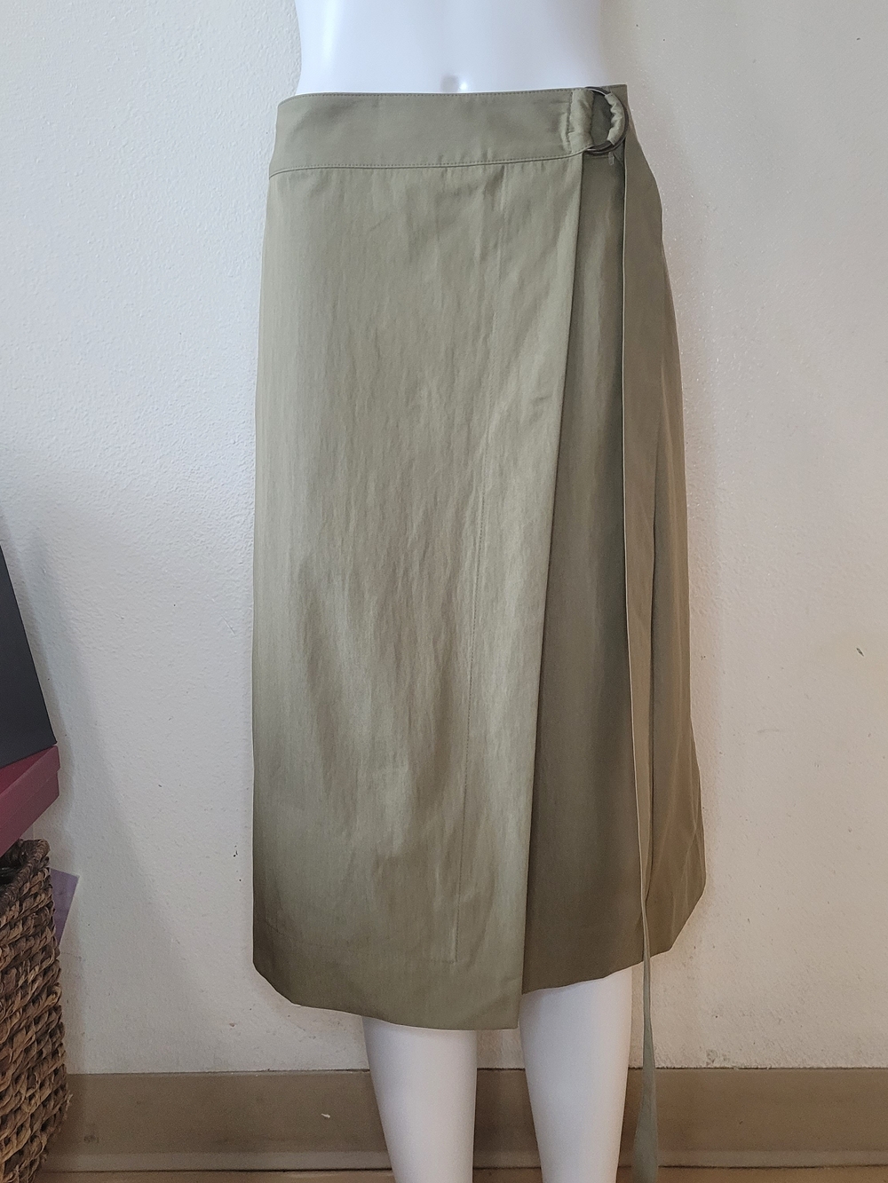 Banana Republic Olive Green Wrap Midi Skirt With D Ring Belt Size 8